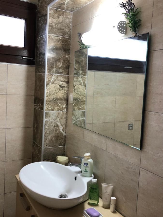 ניאה מודאניה Am Beach House מראה חיצוני תמונה
