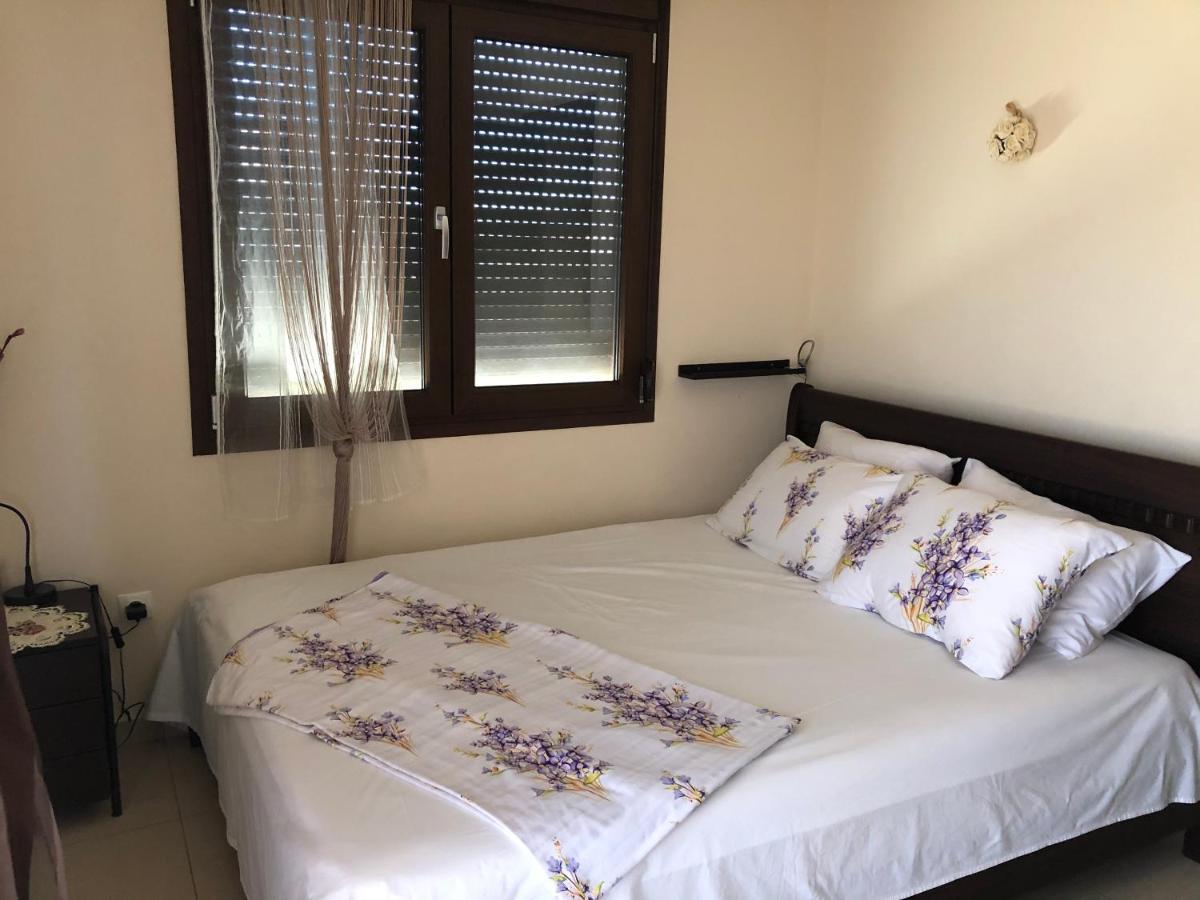 ניאה מודאניה Am Beach House מראה חיצוני תמונה