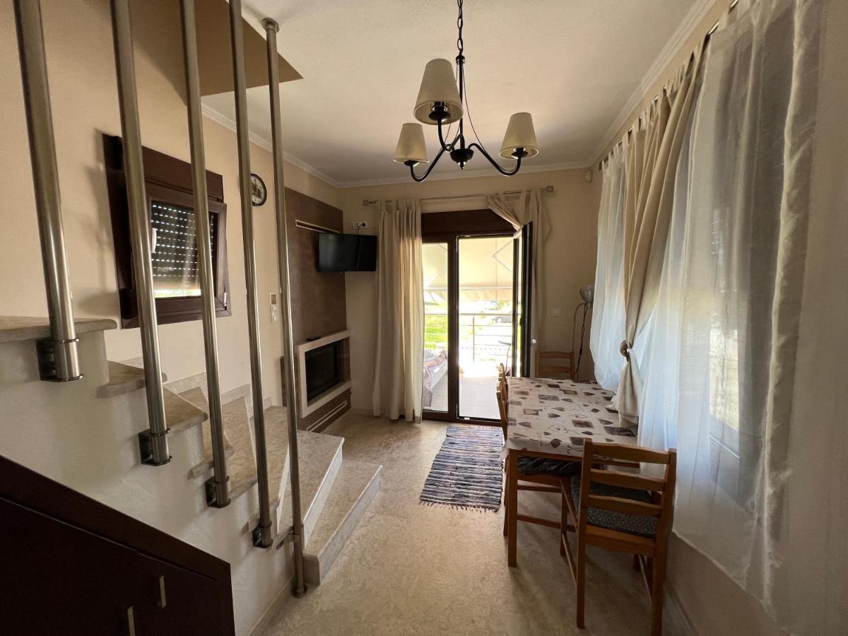 ניאה מודאניה Am Beach House מראה חיצוני תמונה