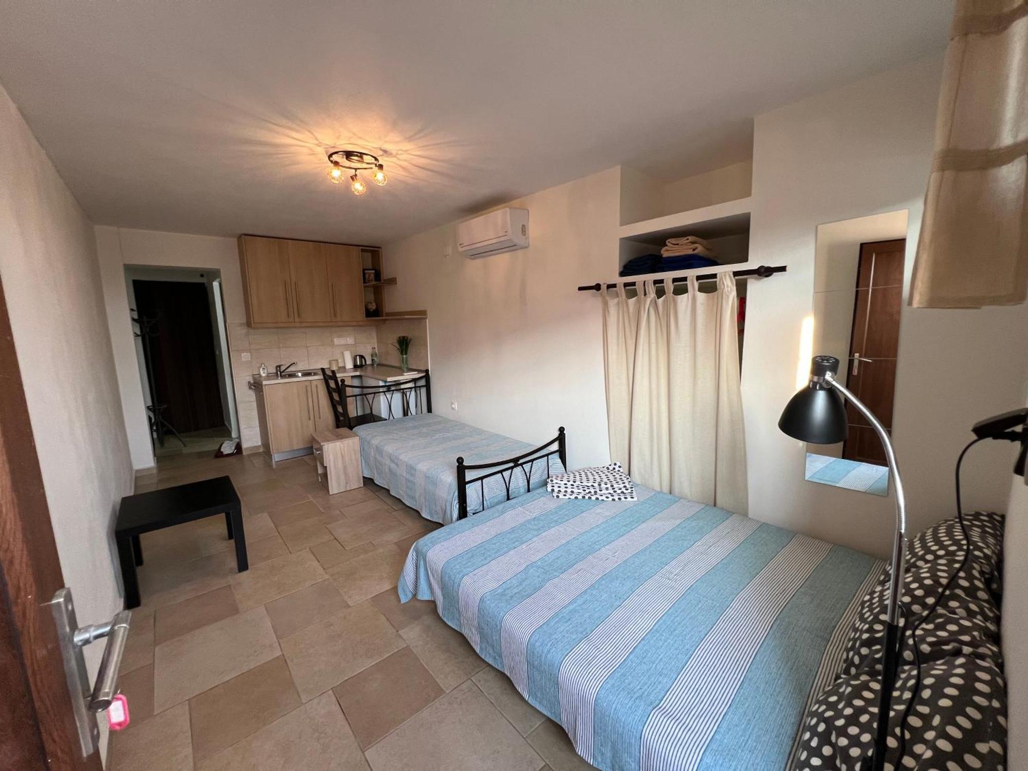ניאה מודאניה Am Beach House מראה חיצוני תמונה